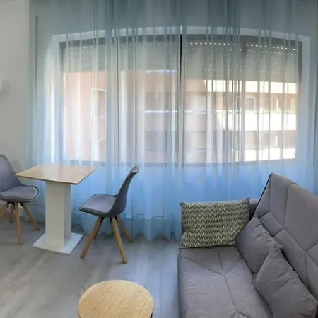 Oasis דירה *